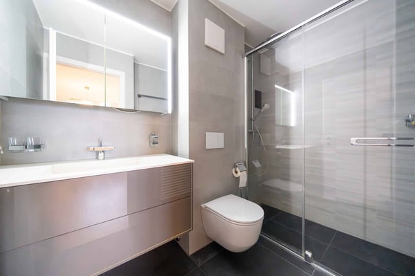 Superbe 1.5 pièces 150 m2 magnifiquement rénové avec grand balcon 9