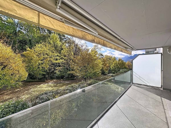 Spacieux et Lumineux 1.5 p avec grand balcon 1