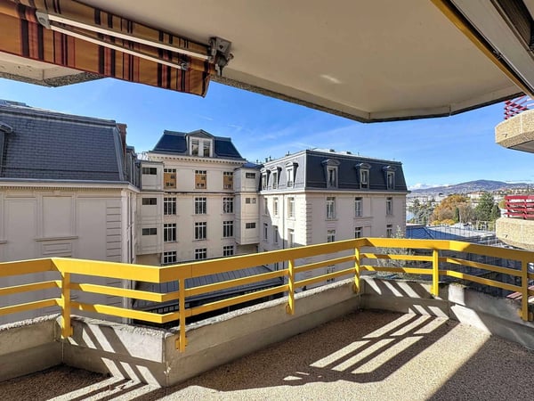Grand 1.5 pièces de 16 m2 + balcon et terrasse 2