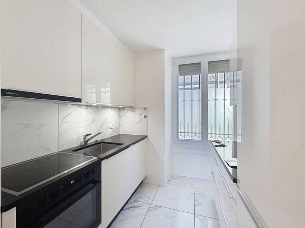 1 pièces de 78 m2 + 2 balcons - Superbe vue sur le Lac 6