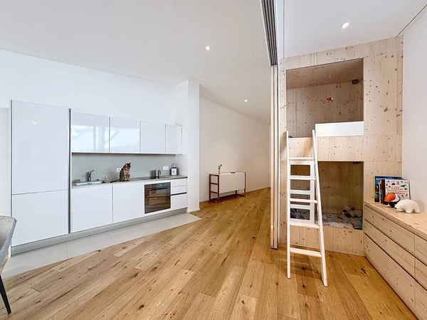 2.5 pièces Style Loft avec Loggia - Ultra Centré 6