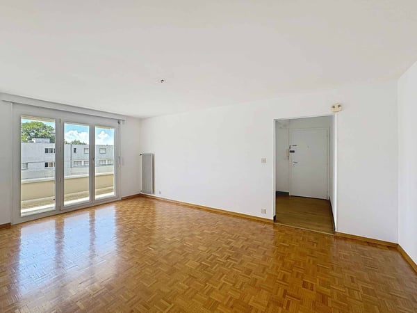 Lumineux 3.5 pièces de 77.5  m2 + grand balcon 17.5 m2 7
