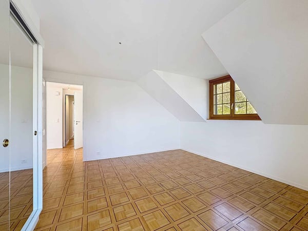 2 pièces de 66 m2 avec balcons + grande pièce annexe 6