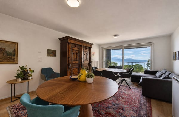 Bel appartement récent de 3.5 pièces avec grand balcon et vue sur le Lac 5