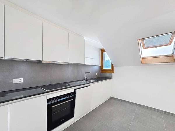Superbe 2.5 pièces de 72 m2 avec balcons et Très belle vue sur le lac 6