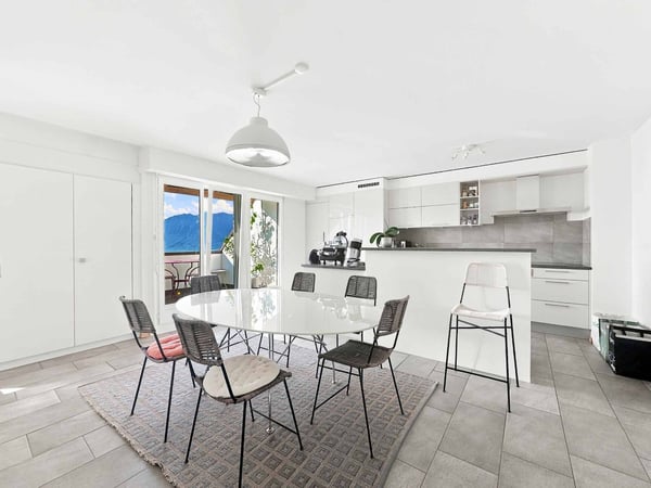 Superbe Appartement de 4.5 pièces de 129.5 m2 intérieurs + balcons 7