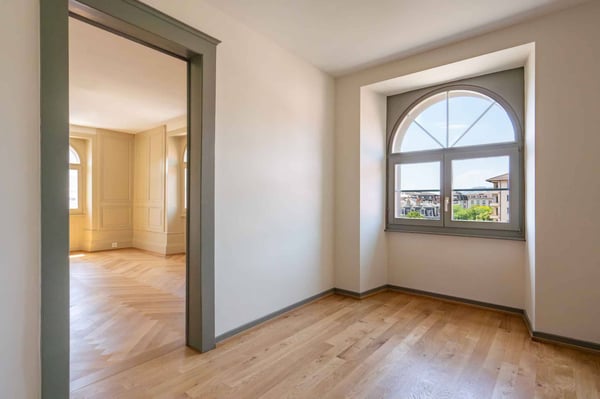 Dernier étage - Spacieux 3.5 pces 99 m2 + combles dans un immeuble ancien rénové 7