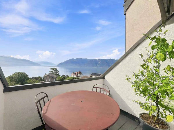 Superbe Appartement de 4.5 pièces de 129.5 m2 intérieurs + balcons 8