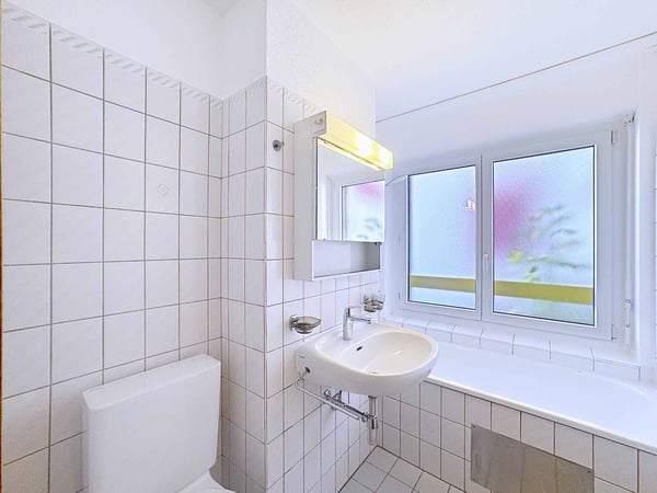 Au 1er étage - Grand 3.5 pièces sur 1 niveau de 79 m2 + balcon 9