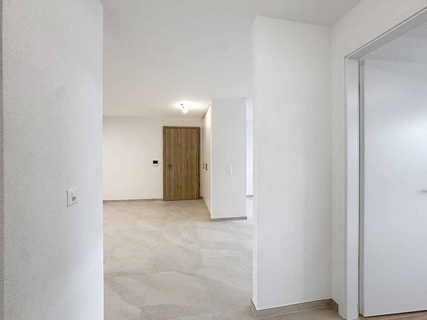 TRES GRAND 2.5 PCES NEUF DE 59 m2 5