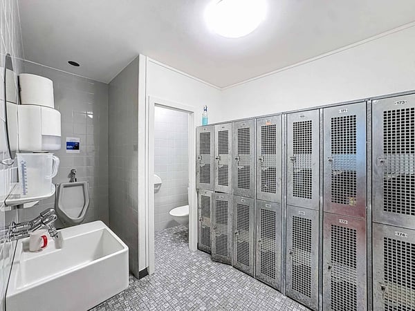 Surface commerciale ou administrative 8