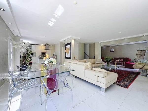 Villa mitoyenne lumineuse dans un environnement privilégié 5