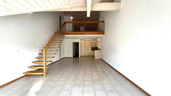 Bel attique de 4,5 pièces avec grande mezzanine 2
