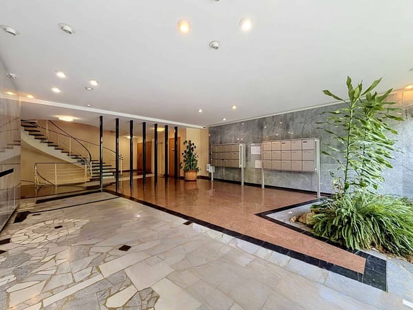 Magnifique appartement au cur du quartier prisé de Rumine 1