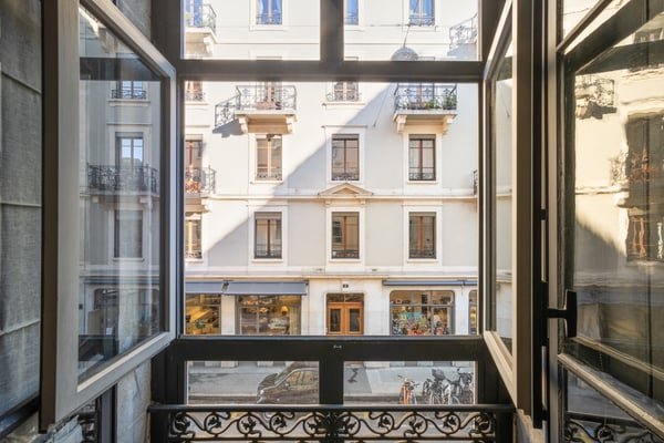 Appartement de 1 pièces en plein c?ur des Eaux vives 8