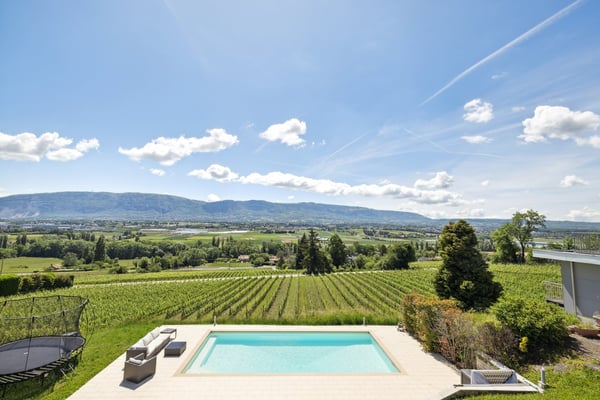Rare Villa Individuelle avec piscine face aux vignobles