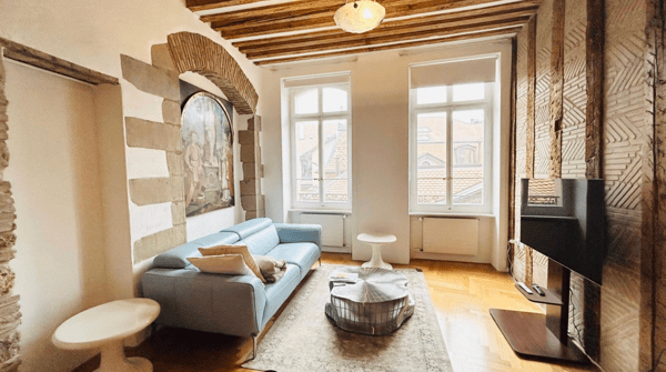 Bel appartement avec grande terrasse en Vieille-Ville 3