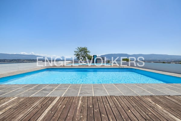 Vue imprenable sur le lac ? Élégant 1 pièces à Petit-Saconnex, Genève 1