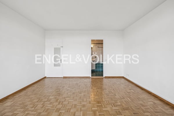 Vue imprenable sur le lac ? Élégant 1 pièces à Petit-Saconnex, Genève 8