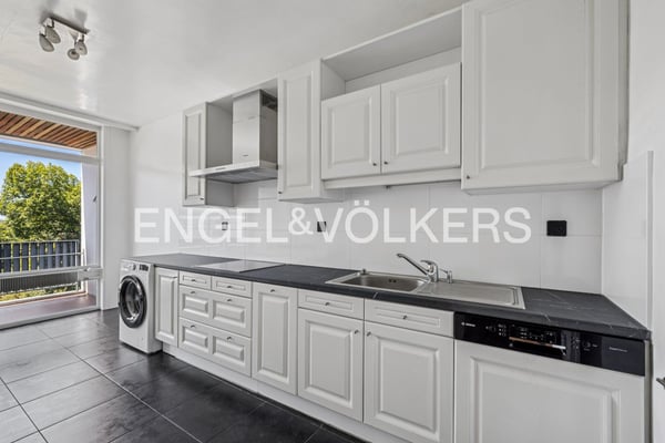 Vue imprenable sur le lac ? Élégant 1 pièces à Petit-Saconnex, Genève 3