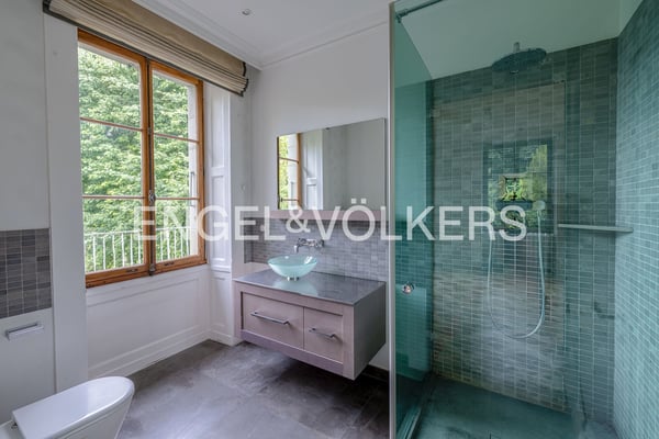 Propriété d'exception - sublime maison de Maître avec vue et accès lac 9