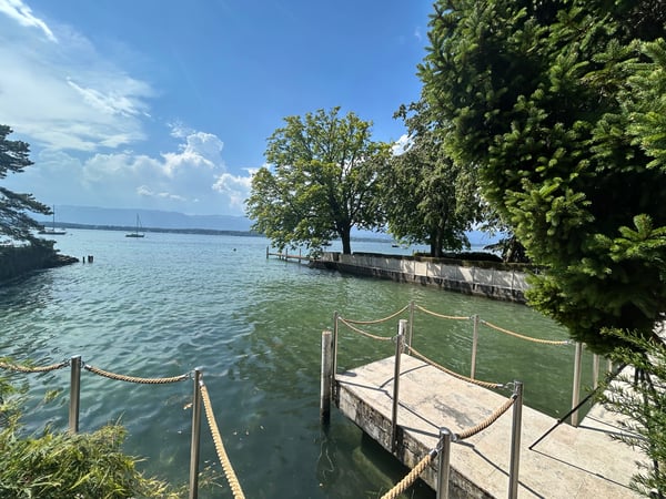 Villa d'exception pieds dans l'eau 2