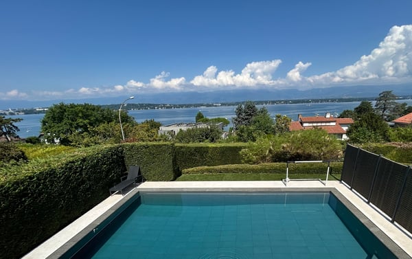 Town house avec vue panoramique sur le lac et piscine 1