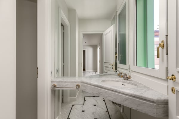Appartement d'exception sur les Quais avec vue panoramique sur le lac 4