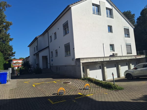 Charmante 2-Zimmerwohnung mit Cheminée
