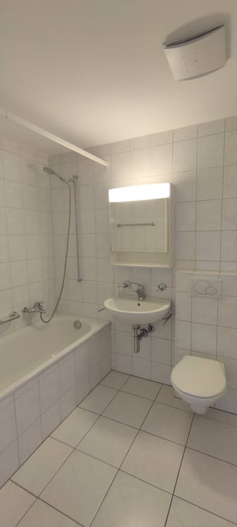 Sanierte 3-Zimmerwohnung in Bahnhofsnähe 8