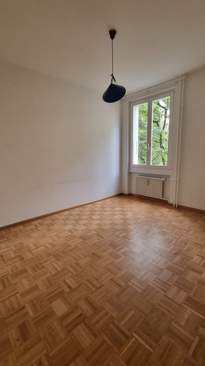 Helle 3.5-ZWG mit grossem Balkon & gemütlicher Wohnküche 7