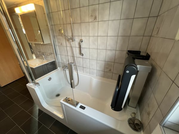 Zweifamilienhaus im steuergünstigen Horn 6