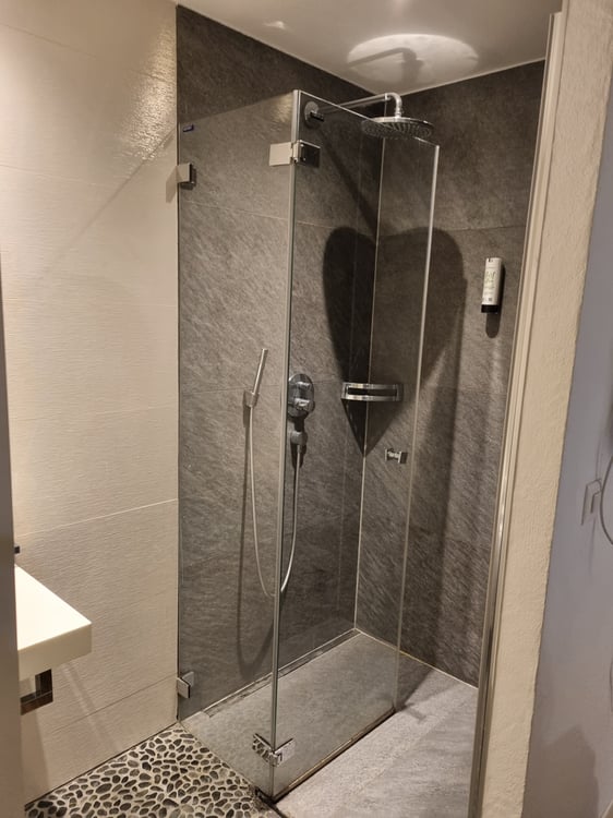 Chambre idéalement située dans immeuble au bord du lac 4