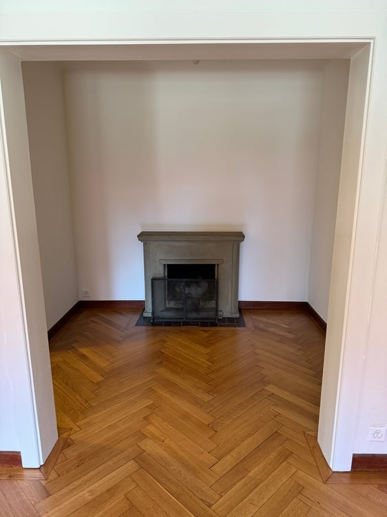 Appartement de 5 pièces situé au centre de Pully 6