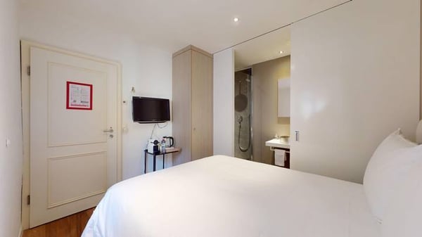 Chambre idéalement située dans immeuble au bord du lac 4