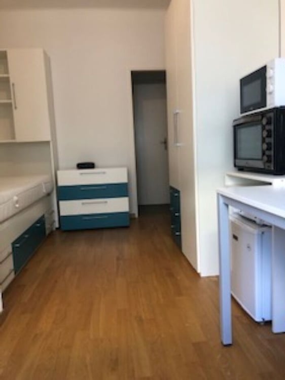 Charmant studio meublé 2