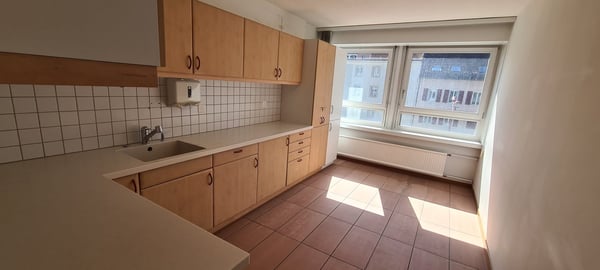 Cabinet médical / orthodontie / centre vétérinaire au cœur de La Chaux-de-Fonds 11