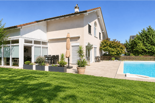 Magnifique maison individuelle de 9 pièces avec piscine à Vicques 15