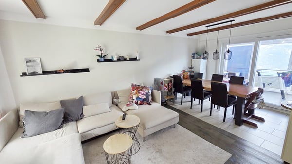 Freistehendes 1 ½-Zimmer-Einfamilienhaus mit Traumsicht auf den Walensee und wunderschönem Garten 11