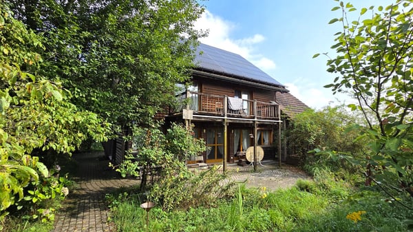 Natur soweit das Auge reicht – Freistehendes Einfamilienhaus mit Einliegerwohnung und vielen Extras 4