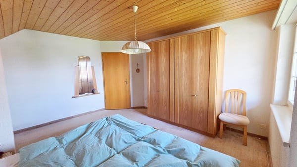 Wohnen wie im Einfamilienhaus - grosse 1 ½-Zimmer-Dachwohnung mit Cheminée und Gartenanteil 17