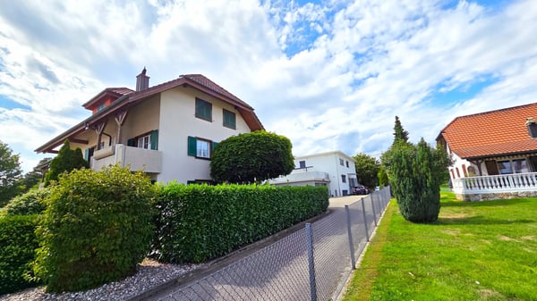 Wohnen wie im Einfamilienhaus - grosse 1 ½-Zimmer-Dachwohnung mit Cheminée und Gartenanteil 7