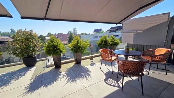 Aussergewöhnlich edle und neuwertige 1 ½ - Zimmer-ATTIKA-Wohnung mit Alpensicht an ruhiger Lage 8