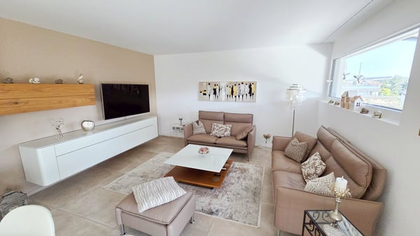 Aussergewöhnlich edle und neuwertige 1 ½ - Zimmer-ATTIKA-Wohnung mit Alpensicht an ruhiger Lage 12