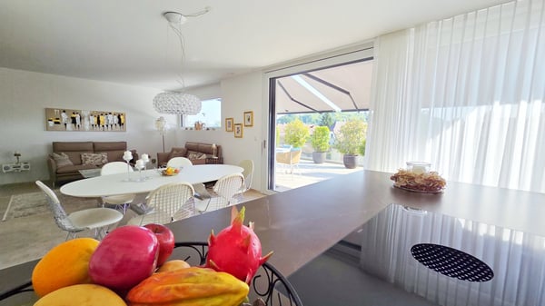 Aussergewöhnlich edle und neuwertige 1 ½ - Zimmer-ATTIKA-Wohnung mit Alpensicht an ruhiger Lage 9