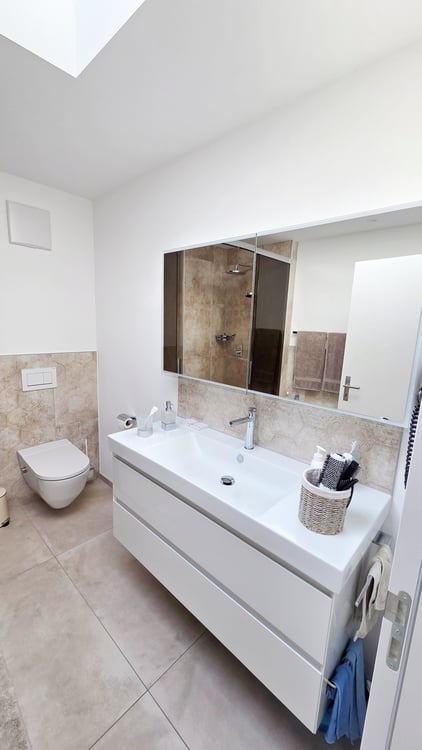 Aussergewöhnlich edle und neuwertige 1 ½ - Zimmer-ATTIKA-Wohnung mit Alpensicht an ruhiger Lage 15