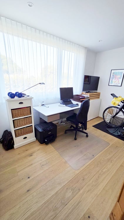 Aussergewöhnlich edle und neuwertige 1 ½ - Zimmer-ATTIKA-Wohnung mit Alpensicht an ruhiger Lage 14