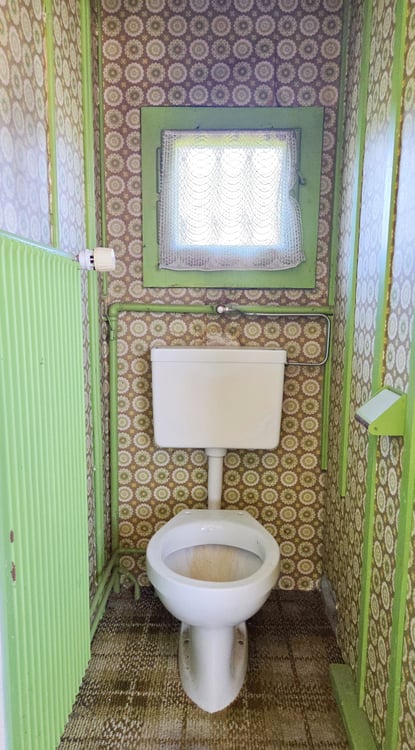 Freistehendes Zweifamilienhaus aus den 30ern mit viel Charme in der Wohnzone W3 10