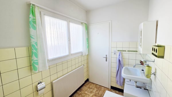 Freistehendes Zweifamilienhaus aus den 30ern mit viel Charme in der Wohnzone W3 9