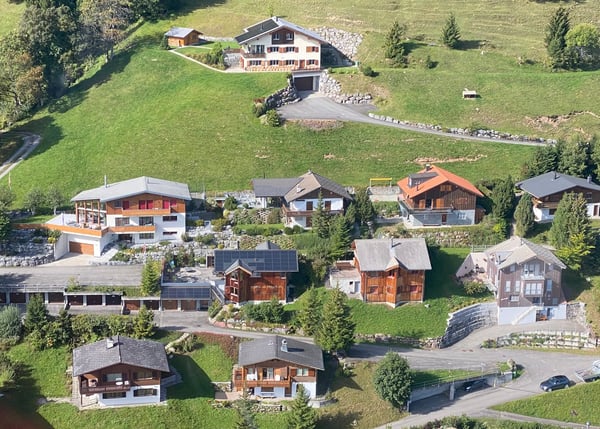 804 m2 Bauland W2b zuoberst im Anggetlin mit Traumsicht - Erstwohnsitz 3
